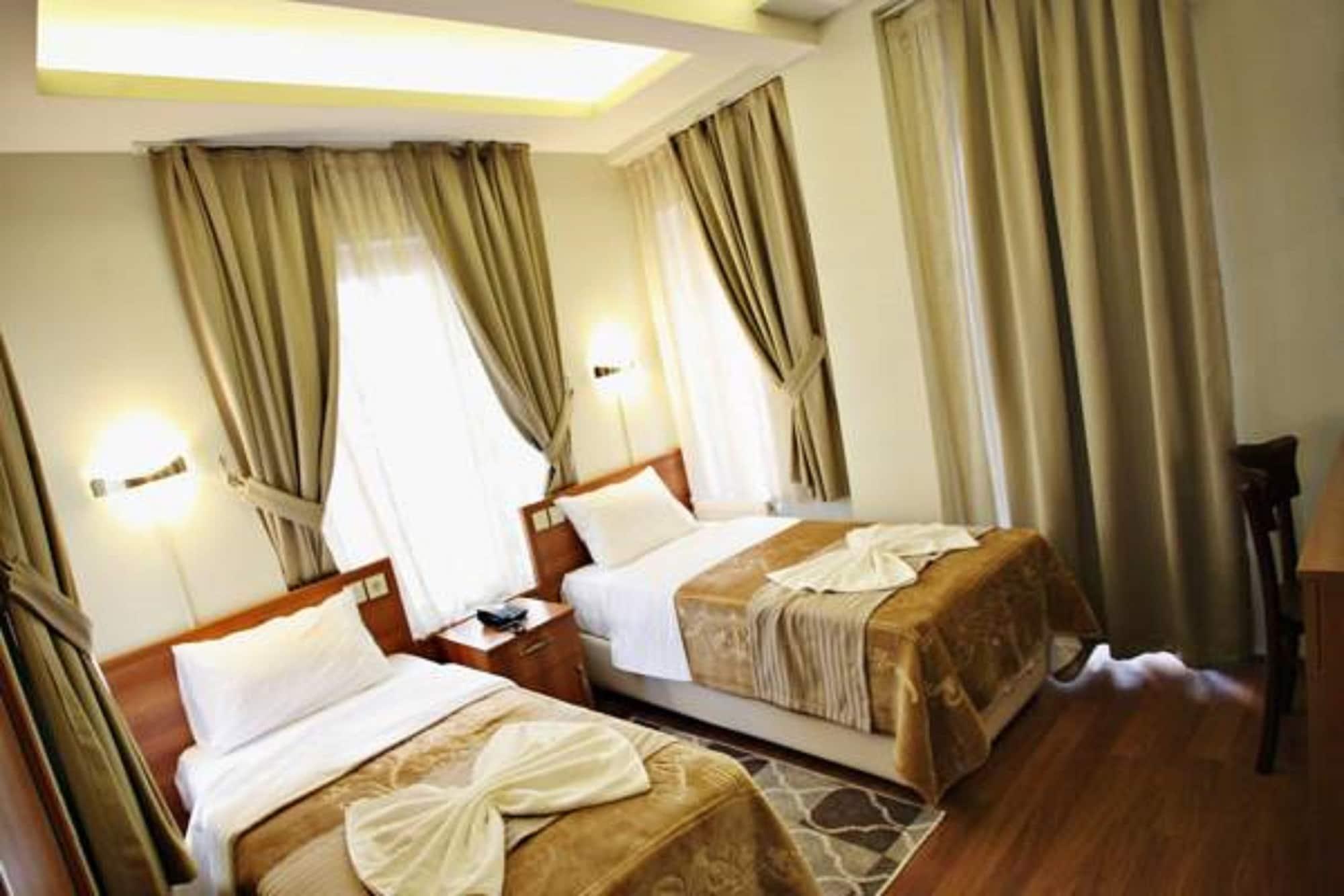 Taksim Palace Hotel Estambul Exterior foto